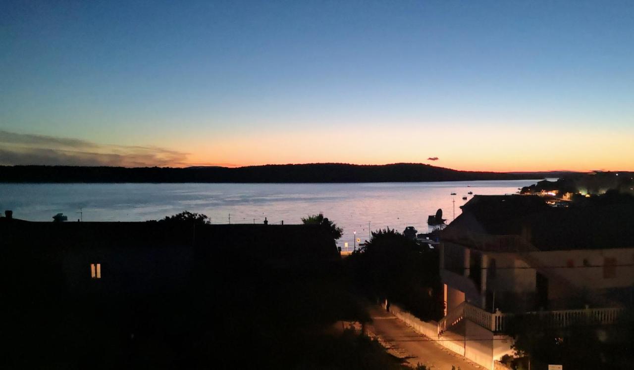 Casa Surya - Apartments With Sea View And Swimming Pool Barbat na Rabu Екстер'єр фото