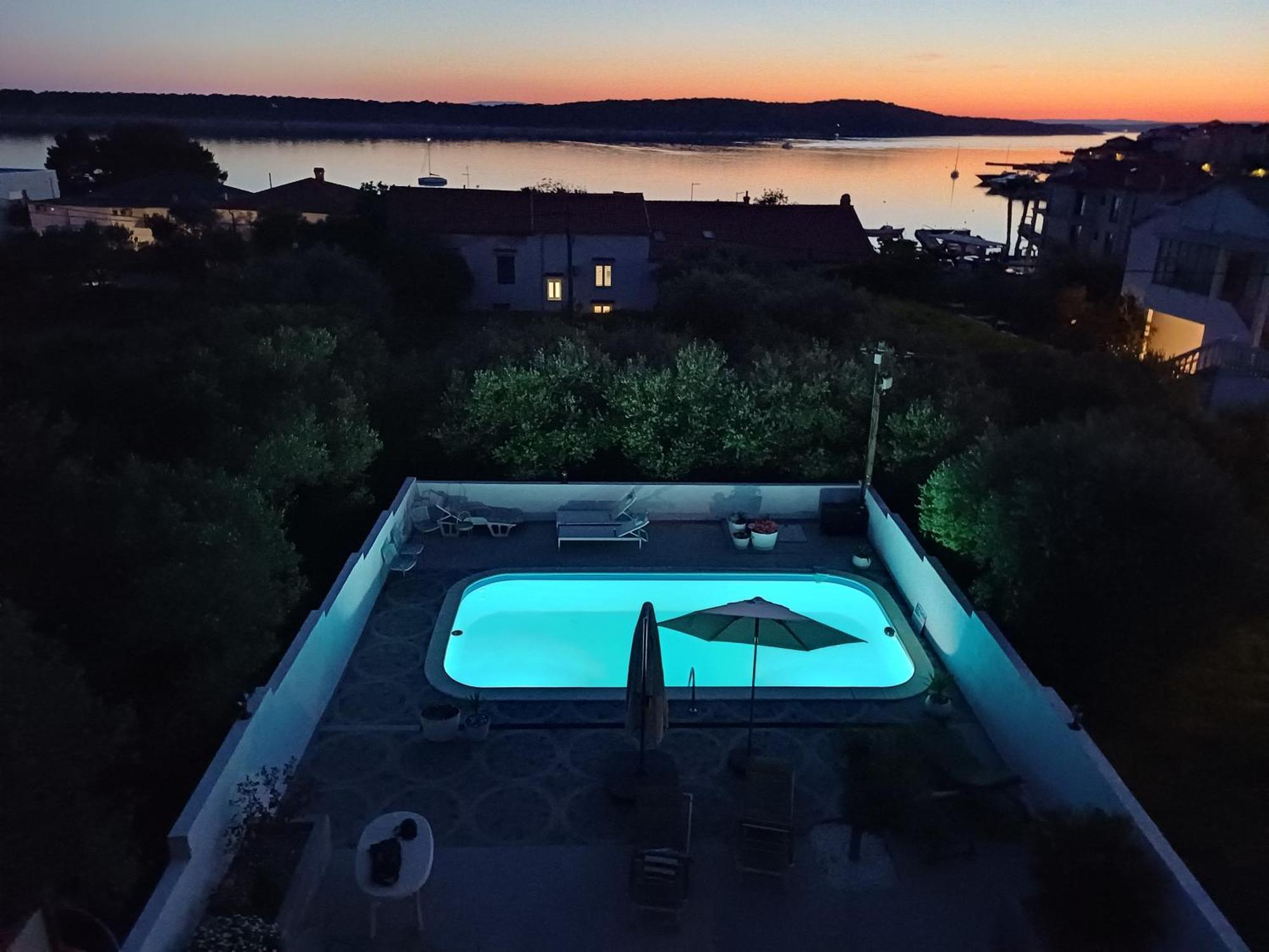 Casa Surya - Apartments With Sea View And Swimming Pool Barbat na Rabu Екстер'єр фото